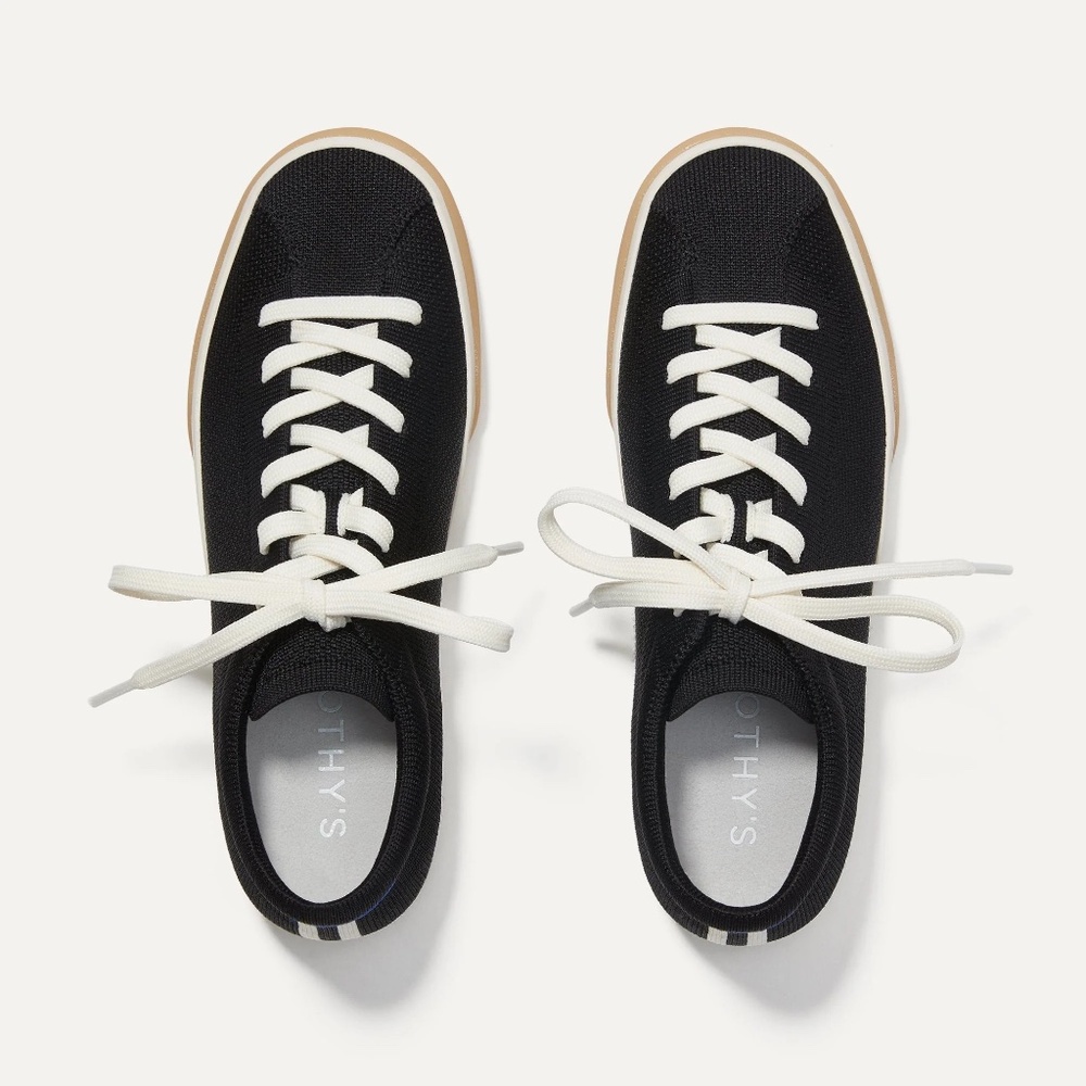 Rothy's Lace Up Sneaker Black 8.5